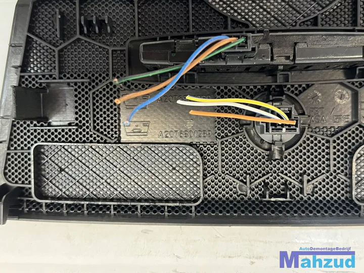 mercedes-e-klasse-c207-midden-luchtrooster-a2076801289-20092016 — foto 3