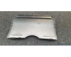 afdekkap-trekhaak-gat-bumper-w251-r-klasse-mercedes-a2518850323-723u-origineel-gebruikt-2006-2012 — foto 3