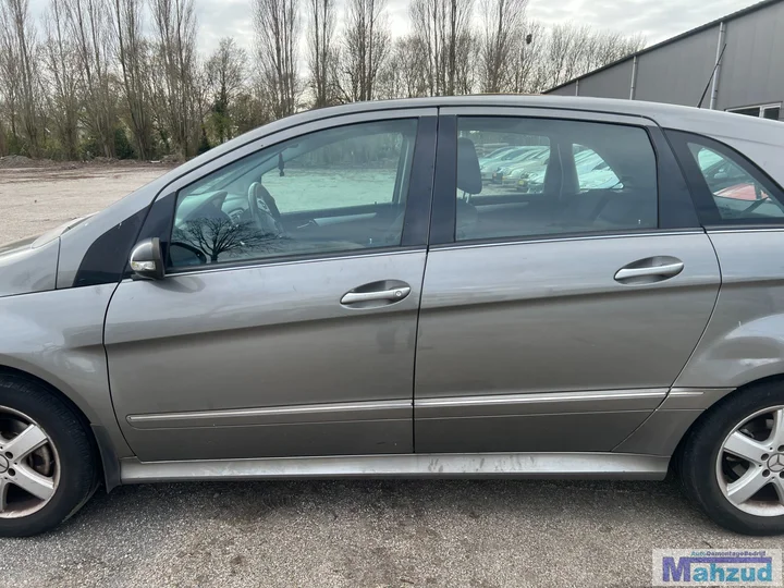 2006-mercedes-b-klasse-w245-20-grijs-748-266960-demontage — foto 4