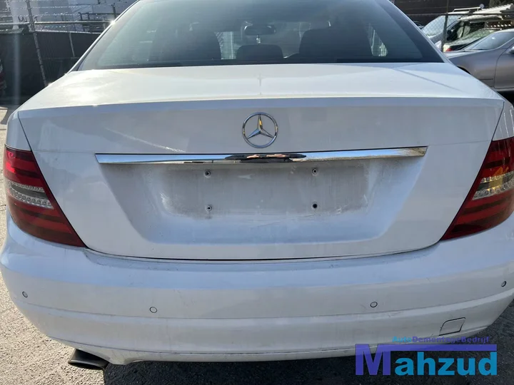 mercedes-c-klasse-w204-wit-149-achterklep-20112014 — foto 2