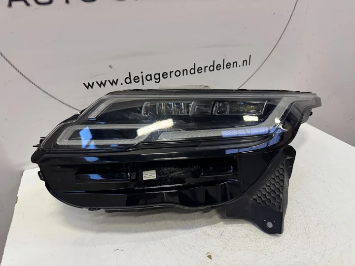 range-rover-velar-koplamp-full-led-links-j8a213w030eg — foto 10