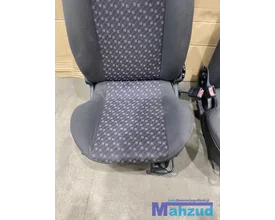 ford-fiesta-4-voorstoelen-bestuurdersstoel-bijrijdersstoel — foto 6