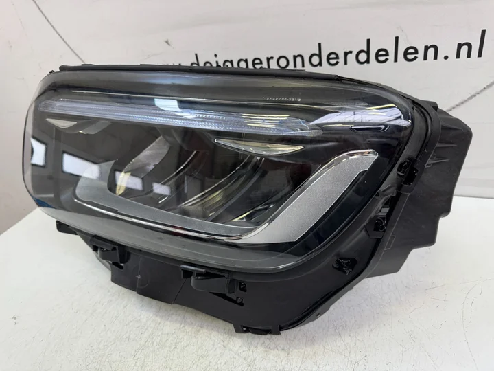 mercedes-x247-glb-facelift-koplamp-led-hp-links-a2479065507 — foto 2