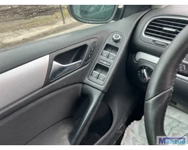 golf-6-interieur-losse-delen-schakelaar-stuur-radio-rooster — foto 7