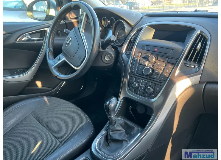 Partage du tableau de bord OPEL ASTRA J