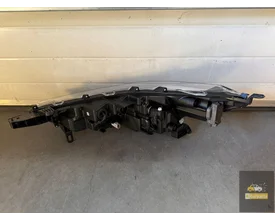 rechter-voorlamp-toyota-corolla-cross-full-led — foto 3