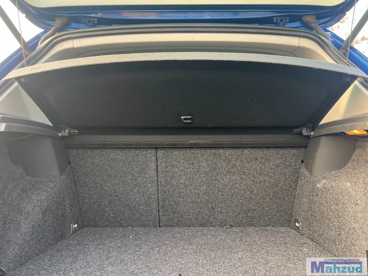 vw-golf-5-14-fsi-blauw-lc5j-bkg-fxq-demontage-sloop-onderdelen — foto 25