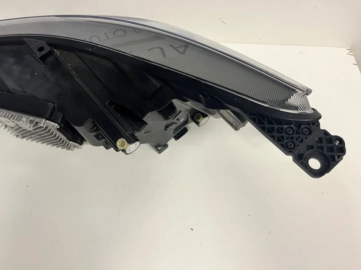 ford-focus-st-koplamp-full-led-rechts-2022-nieuwste-model — foto 8