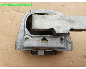 5q0199262da-a3-8v-motorsteun-golf-7-q2-tt-tiguan-touran- — foto 4
