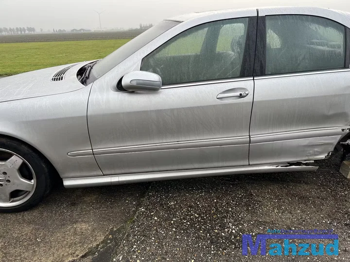 2000-mercedes-s-klasse-w220-s-55-amg-113986-zilver-744-onderdelen — foto 5
