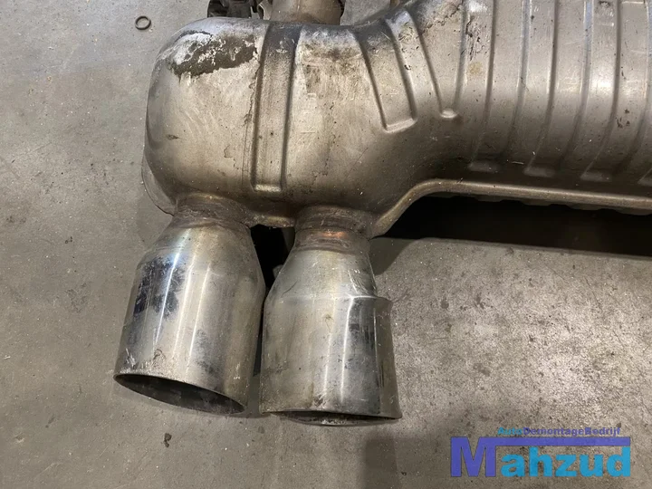 bmw-m4-m3-costum-uitlaat-downpipe-openpijp-schade — foto 14