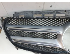 radiateurgrille-mercedes-e-klasse-w213-a2138880223-grill-zwart-chroom-zilver-origineel-gebruikt-2017-2023 — foto 7