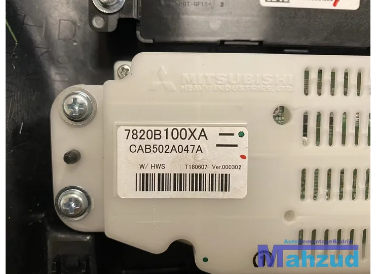 mitsubishi-outlander-phev-kachel-bedieningspaneel-7820b100xa-2015
