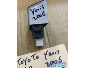toyota-yaris-p9-airbag-lampje-dashboard-839500d020 — foto 2