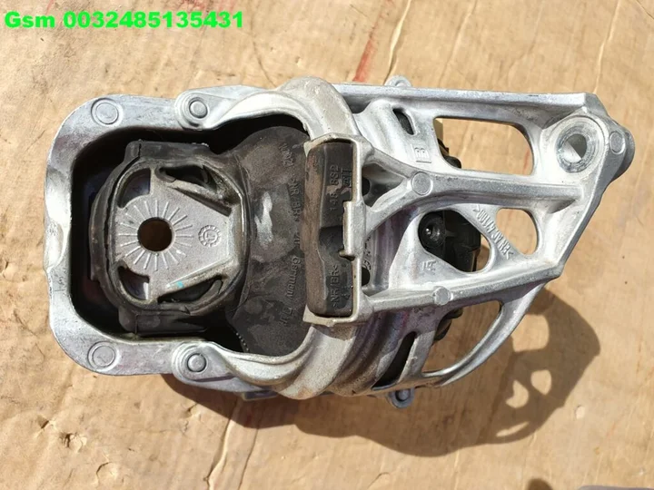 4m0199371fe-a5-motorsteun-a4-motorsteun-q7-q8-a6-a7-q5-a8