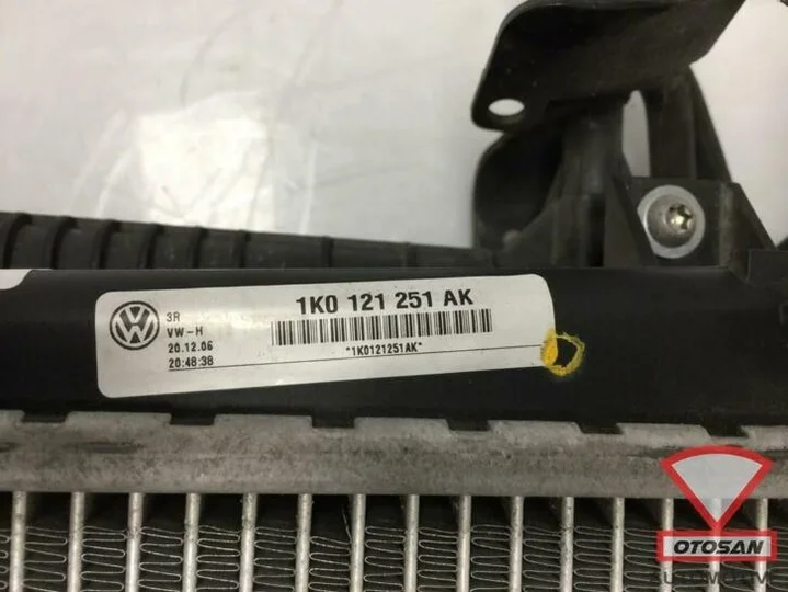 vw-golf-5-vag-koelerpakket-1k0121251ak-1k0121345d-20-tdi — foto 4