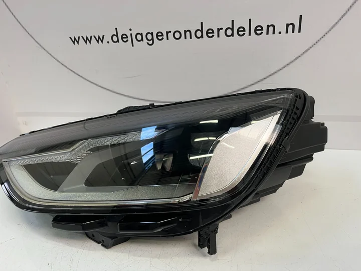 audi-a4-b9-facelift-led-koplamp-links-8w0941011-2020 — foto 2