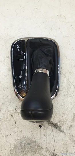 lederen-pook-knop-w203-w209-c-clk-mercedes-pookknop-automaat-a2032672111-hoes-origineel-gebruikt-prnd-2002-2007 — foto 2