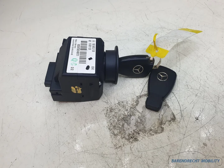 mercedes-w169-w245-a-b-klasse-contactslot-contact-slot-a1695452108-origineel-nette-staat-gebruikt-2014-2015-2016-2017-2018-2019-2020-2021-barendrecht-mobility-service — foto 2