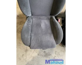 ford-mondeo-3-bestuurders-passagiers-stoel-20002007 — foto 3