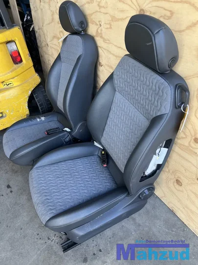 opel-corsa-d-3-deurs-half-leer-interieur-20062015 — foto 3