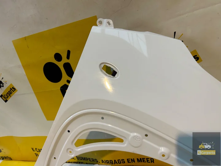 toyota-aygo-x-spatbord-rechtsvoor-2022heden-origineel — foto 5