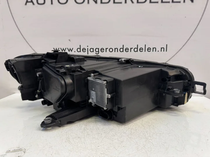 vw-passat-b9-vol-led-koplamp-links-3j1941005 — foto 5
