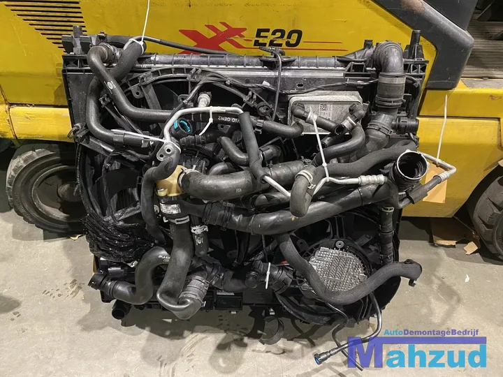 landrover-discovery-5-lr-zwart-voorkop-20182022 — foto 32