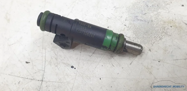 benzine-injector-ford-puma-16-98mfba9f593-nette-staat-gebruikt-1997-2001 — foto 2