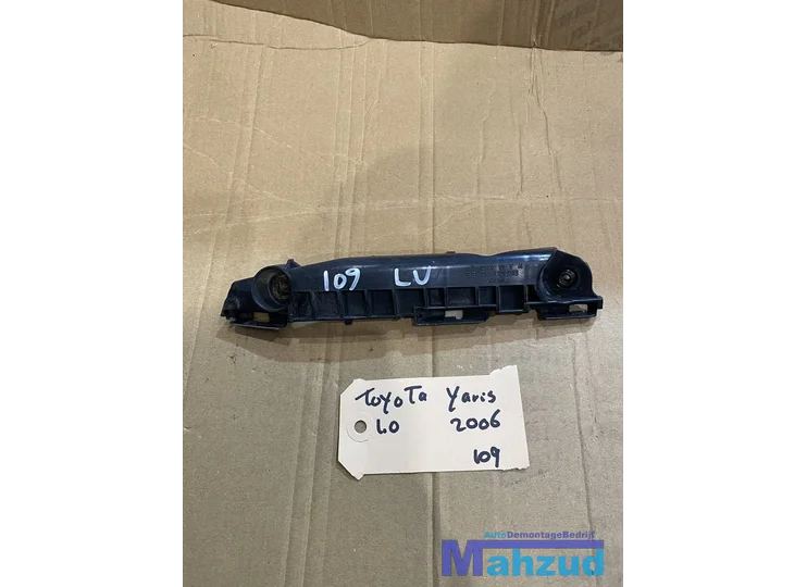TOYOTA YARIS P9 Links voor bumpersteun 525360D030