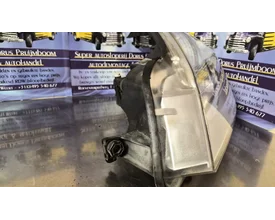 renault-espace-koplamp-links-rtnr-8200394702 — foto 4