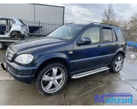 2000-mercedes-mklasse-ml-w163-32-v6-4x4-112942-189-groen-onderdelen — foto 3