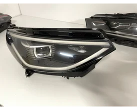 id-buzz-1t-koplamp-iqlight-rechts-1t3941036c
