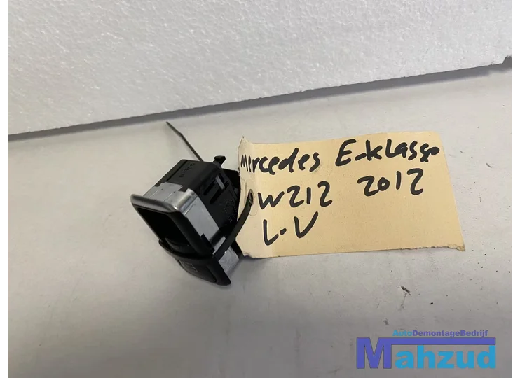 mercedes-c-e-klasse-w212-w204-raam-schakelaar-a2049055502