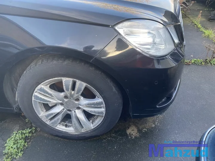 mercedes-eklasse-s212-22-cdi-zwart-voorkop-20092016 — foto 6