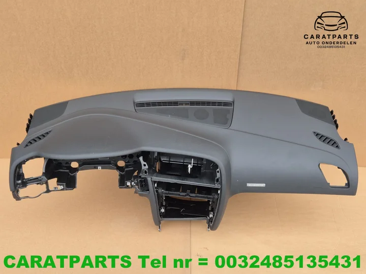 8t1857041f-8t1857003c-8t1857003d-audi-a5-dashboard-a5 — foto 2