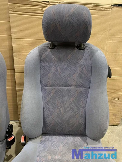 ford-fiesta-4-compleet-interieur-19951999 — foto 4