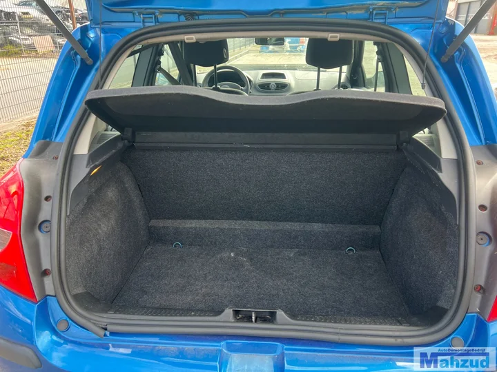 2006-renault-clio-3-12-blauw-tei45-d4f-demontage-onderdelen — foto 16