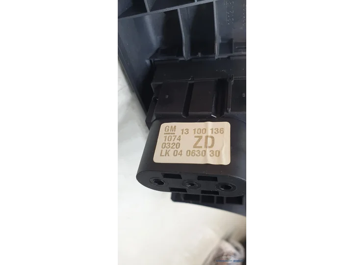 opel-astra-h-lichtschakelaar-licht-schakelaar-gm13100136-lk04063030-04063030-origineel-nette-staat-gebruikt-verlichting-schakelaar-verlichtingschakelaar-2004-2005-2006-2007-2008-2009-barendrecht-mobility-service
