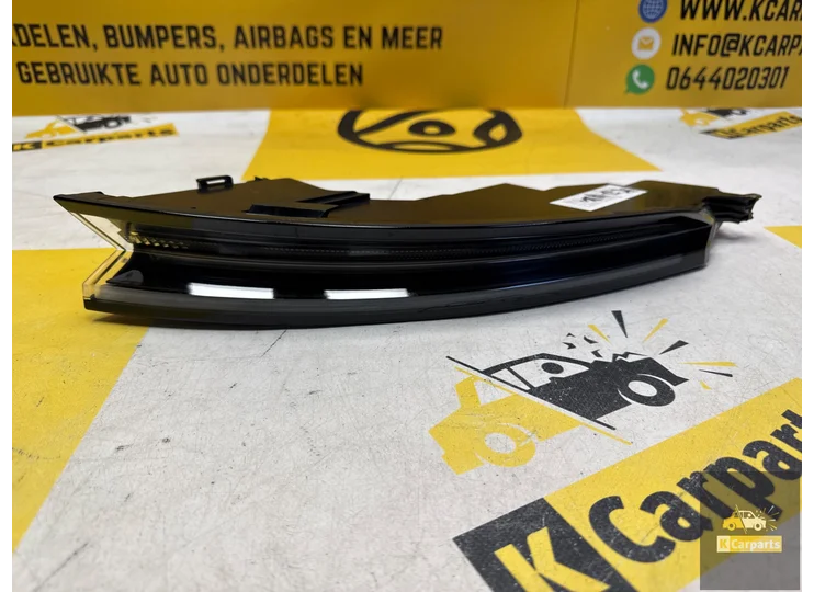 Hayon/feux arrière Porsche Taycan 9J1 9JA945082A