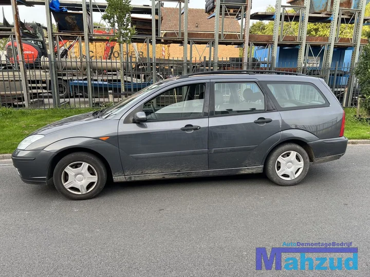 ford-focus-1-turnier-16-16v-demontage-station-onderdelen — foto 3