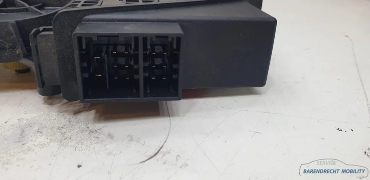 skoda-fabia-raammotor-linksvoor-6y1959801-raam-motor-module-temic-2002-2003-2004-2005-2006-gebruikt-nette-staat-barendrecht-mobility-service — foto 3