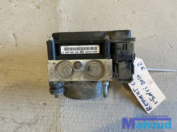 2010-renault-clio-3-abs-pomp-026800559 — foto 2