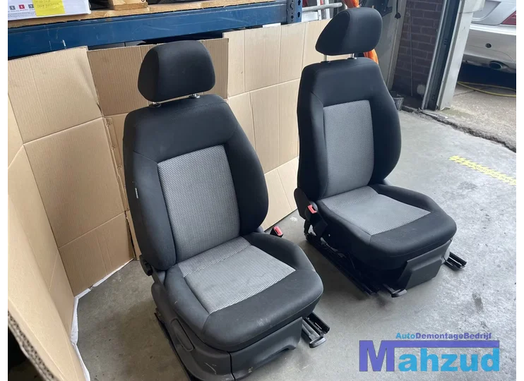 vw-polo-6r-5-deur-interieur-compleet-deurpanelen-stoel-bank
