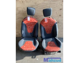 ford-ka-2-zwart-rood-interieur-compleet-2008-2016