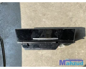 2012-bmw-7-serie-f01-asbak-9119317-9119317-07 — foto 2