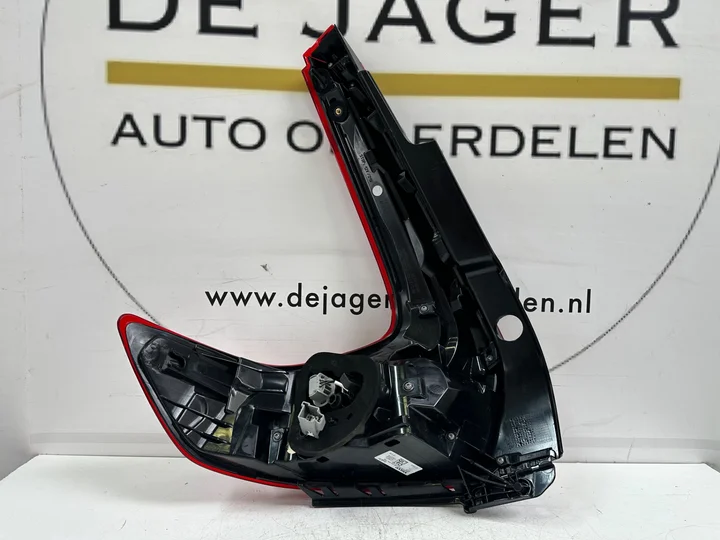 volvo-xc40-xc-40-led-achterlicht-rechts-31446791 — foto 4