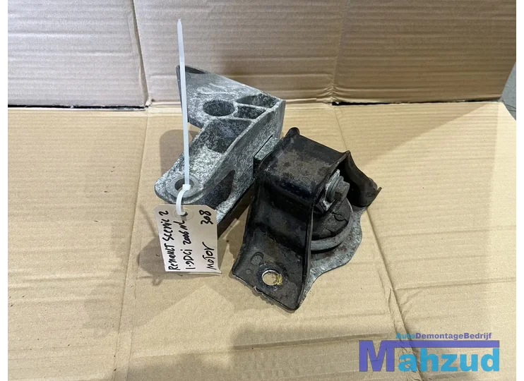 RENAULT SCENIC 2 1.9 DCI Motorsteun 2004-2009