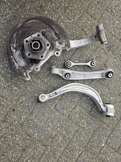 audi-q5-80a-2017-fusee-draagarm-set-80a407559-80a407695d-80a407155-4m0411317 — foto 6