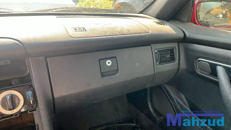 mercedes-slk-r170-zwart-dashboardkast-19962004 — foto 2